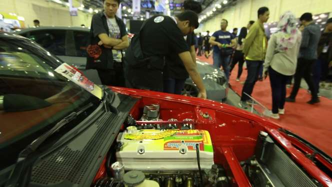 Nyeleneh, Mobil Honda S2000 Pakai 'Mesin' Mi Instan