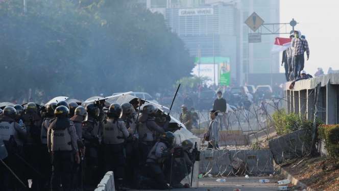 Polisi dan Pelajar Aksi Demo Kembali Terlibat Bentrok