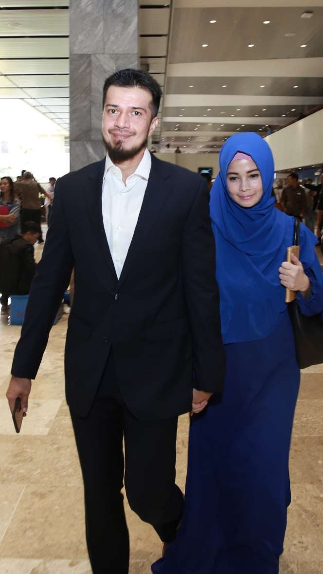 Penampilan Para Artis yang Curi Perhatian Saat Pelantikan DPR