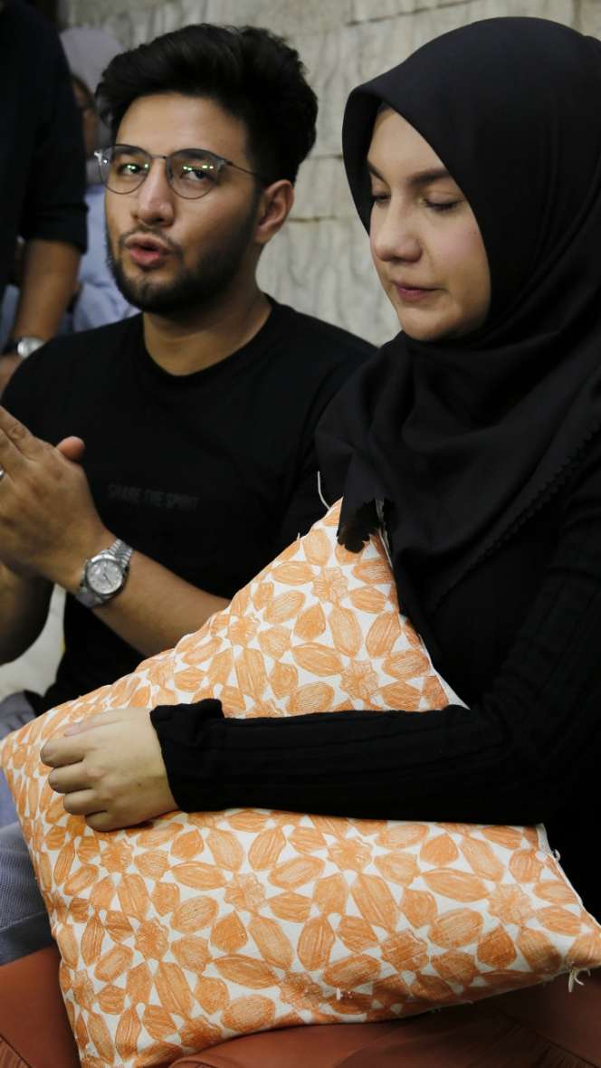 Senyum Pilu dan Jeritan Hati Irish Bella-Ammar Zoni