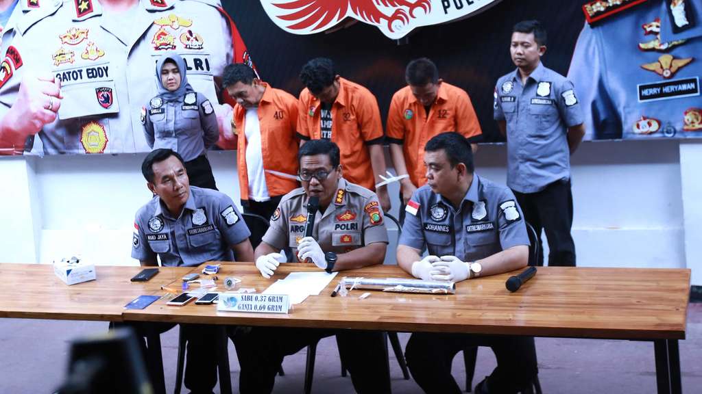 Vicky Nitinegoro Dibebaskan