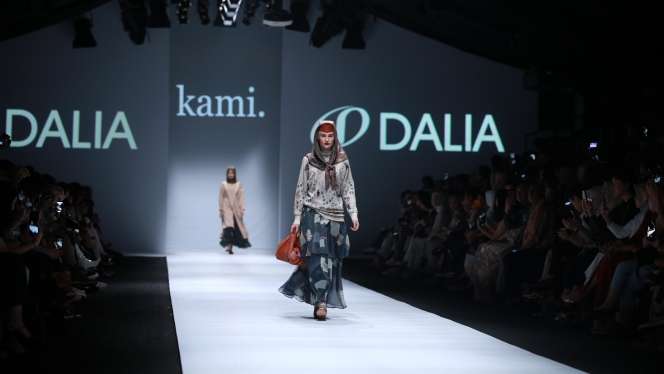 Stylish dengan Busana Hijab Pojabi
