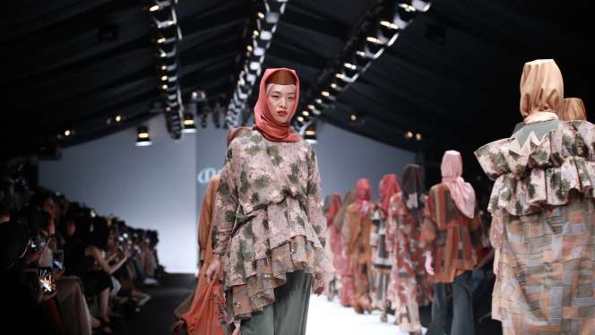 Stylish dengan Busana Hijab Pojabi