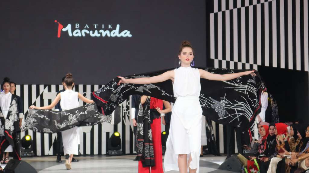 Keindahan Batik Marunda