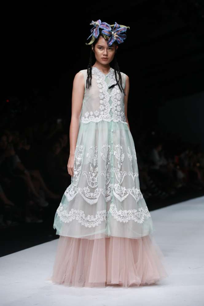 Bunga Tidur Musim Semi di Koleksi Busana TOTON