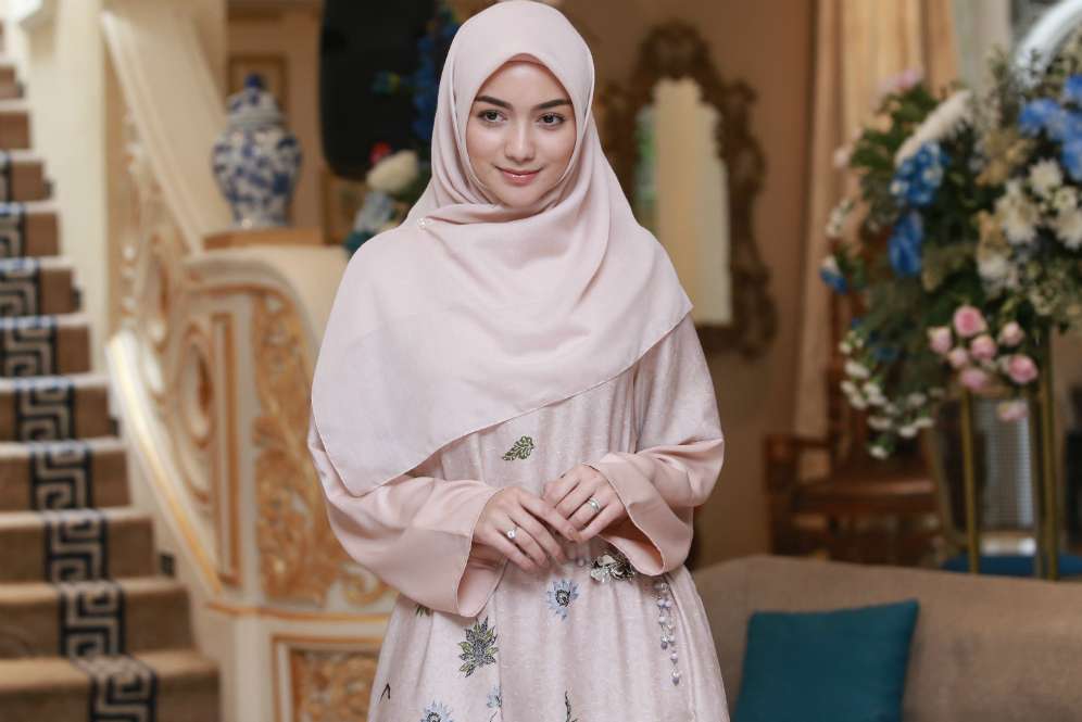 Gaya Hijab Simpel Citra Kirana