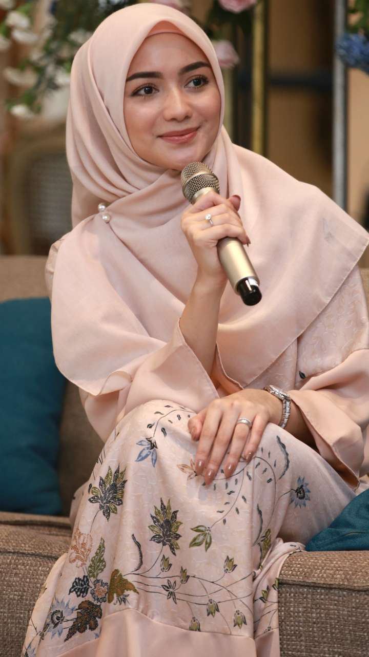 Gaya Hijab Simpel Citra Kirana