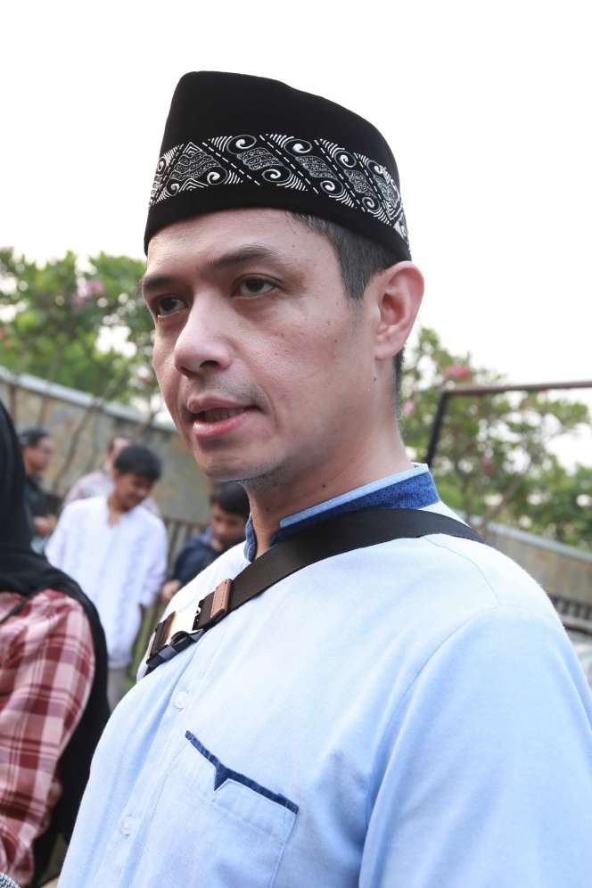 Cara Dude Harlino Tanamkan Nilai Agama Pada Anak