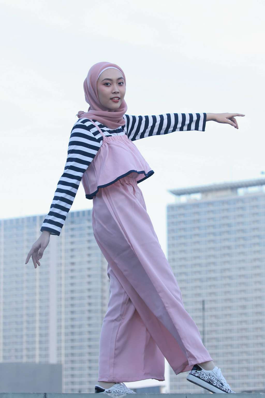 HOTD of The Month, Outfit Stylish dengan Low Budget