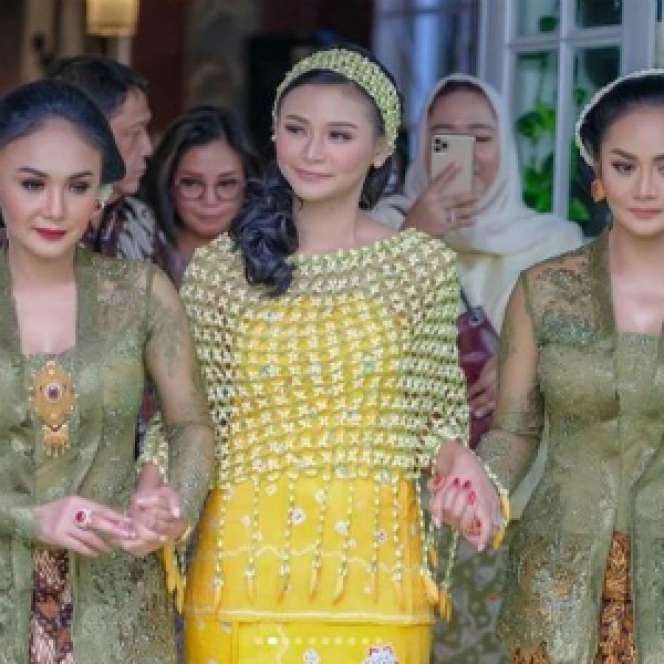 Foto Cantiknya Kartika Sari, Adik KD & Yuni Shara Saat Menikah