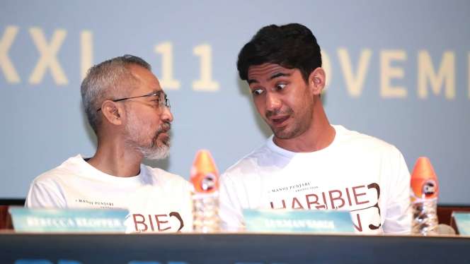 Kata Reza Rahadian Soal Video Viral Dicium Kiky Saputri