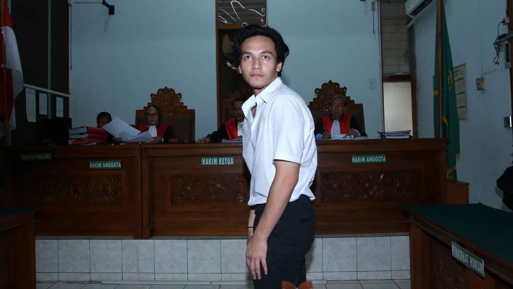 Jefri Nichol Divonis Rehabilitasi 7 Bulan