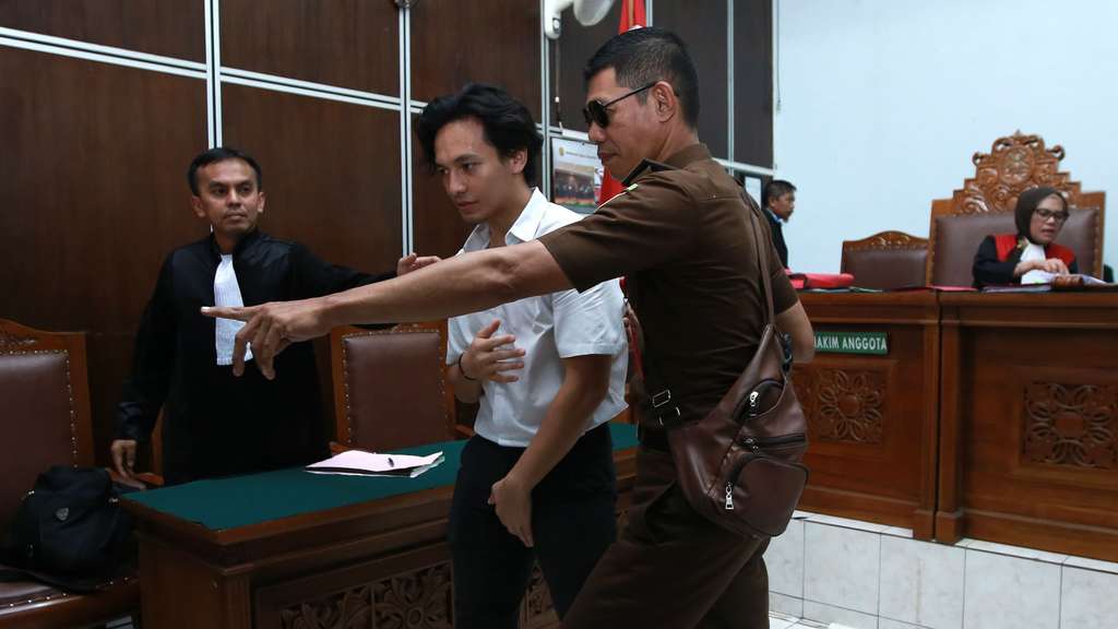 Jefri Nichol Divonis Rehabilitasi 7 Bulan