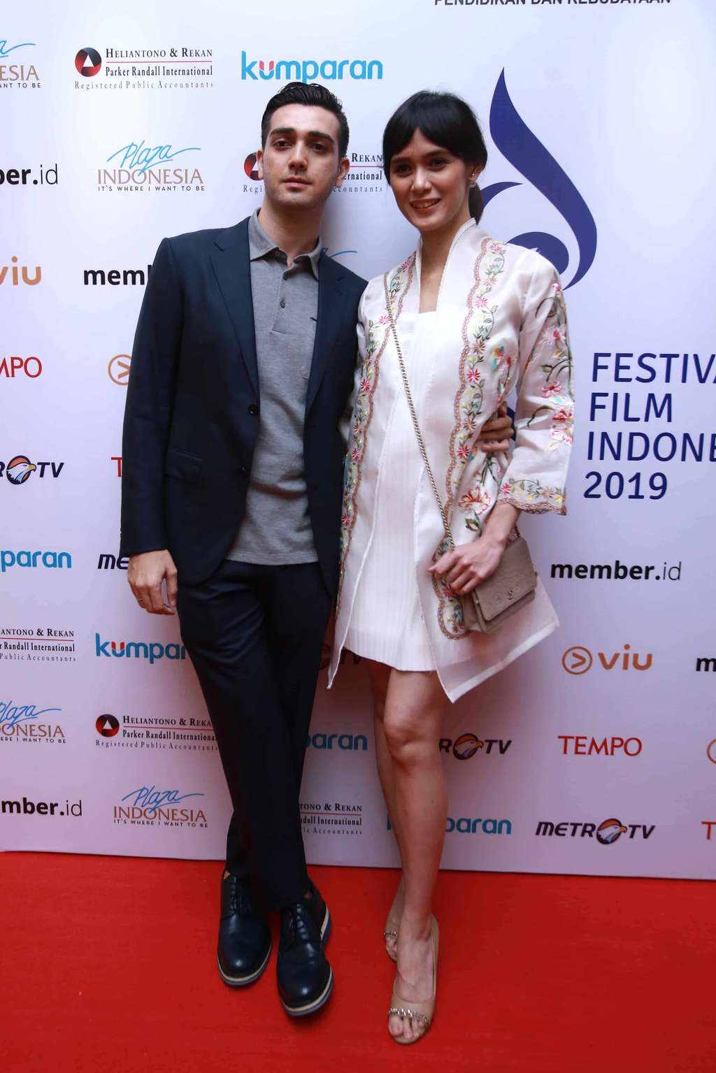 Deretan Busana Artis di Red Carpet Malam Nominasi FFI 2019