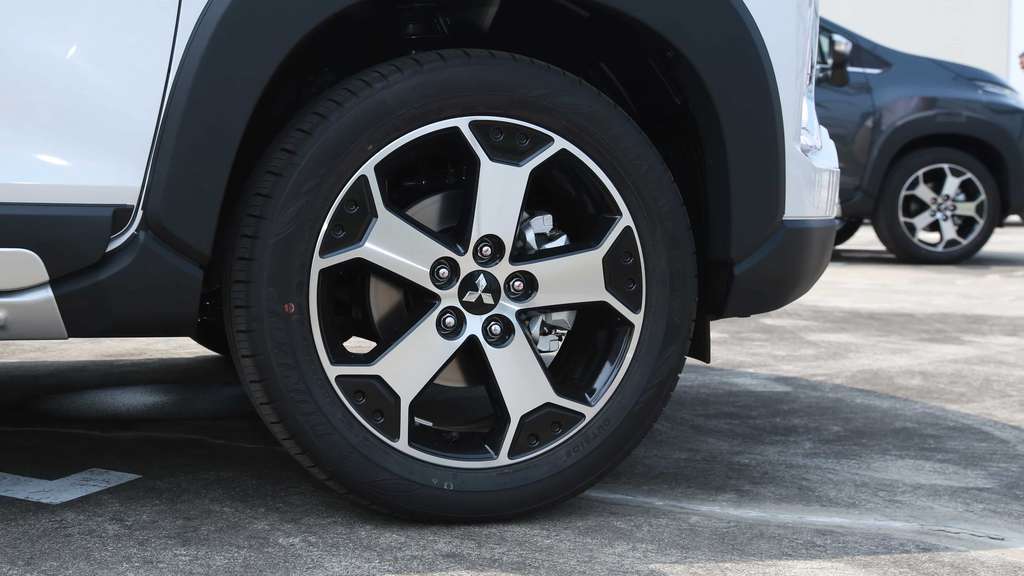 Mitsubishi Xpander Cross, Bukan Sekadar MPV Dibikin Jangkung
