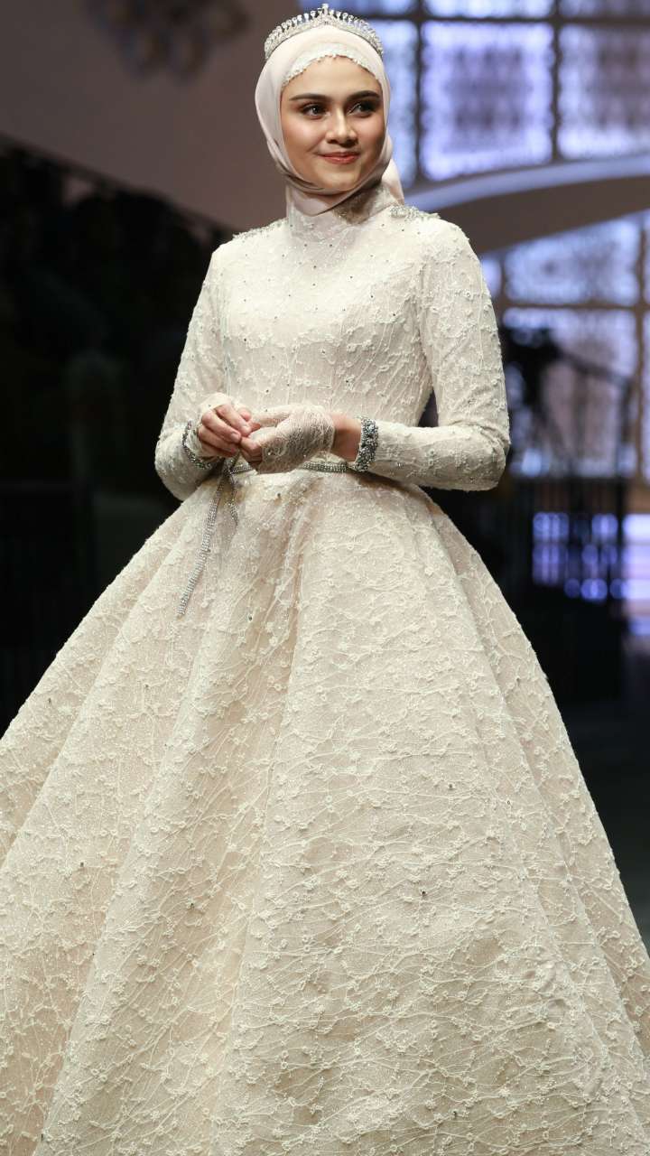 Cantik nan Teduh, Inspirasi Gaun Pengantin Bercadar