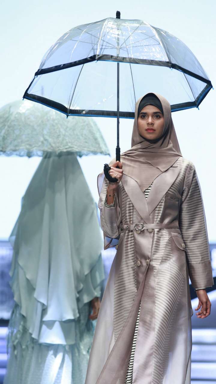Musim Hujan Busana Muslimah Syar'i