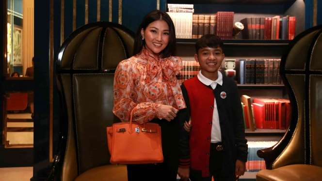 Bikin Pilu, Ini Alasan Sarwendah Beri ASI ke Betrand Peto