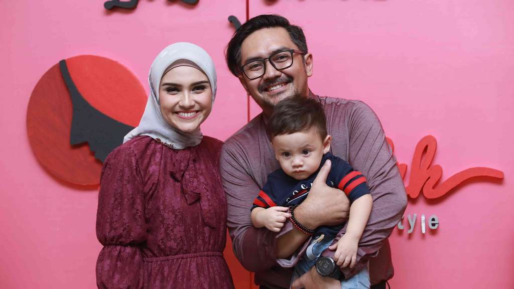 Sibuk Bisnis, Zee Zee Shahab Tetap Jaga Komitmen Keluarga