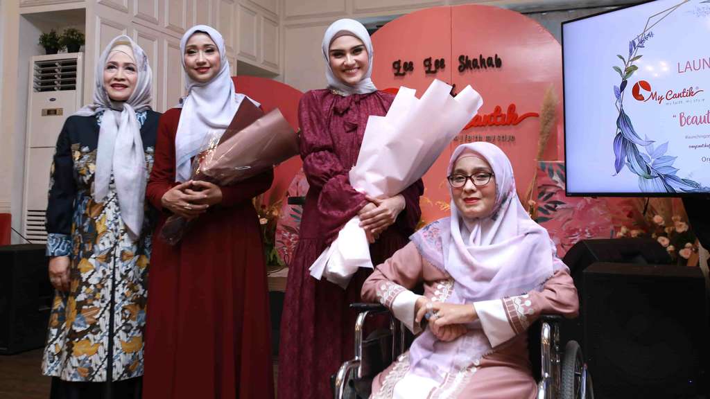 Sibuk Bisnis, Zee Zee Shahab Tetap Jaga Komitmen Keluarga