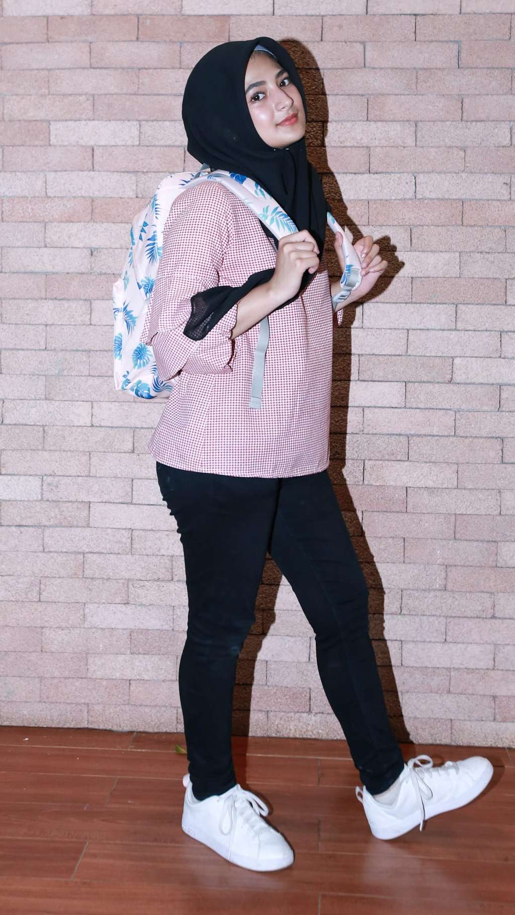 Tampil Kece dengan Printed Bag Kekinian