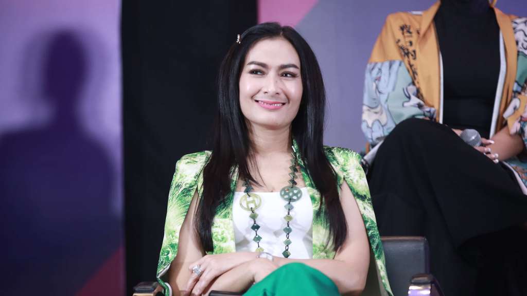 Tak Masuk Nominasi AMI Award, Iis Dahlia Kesal