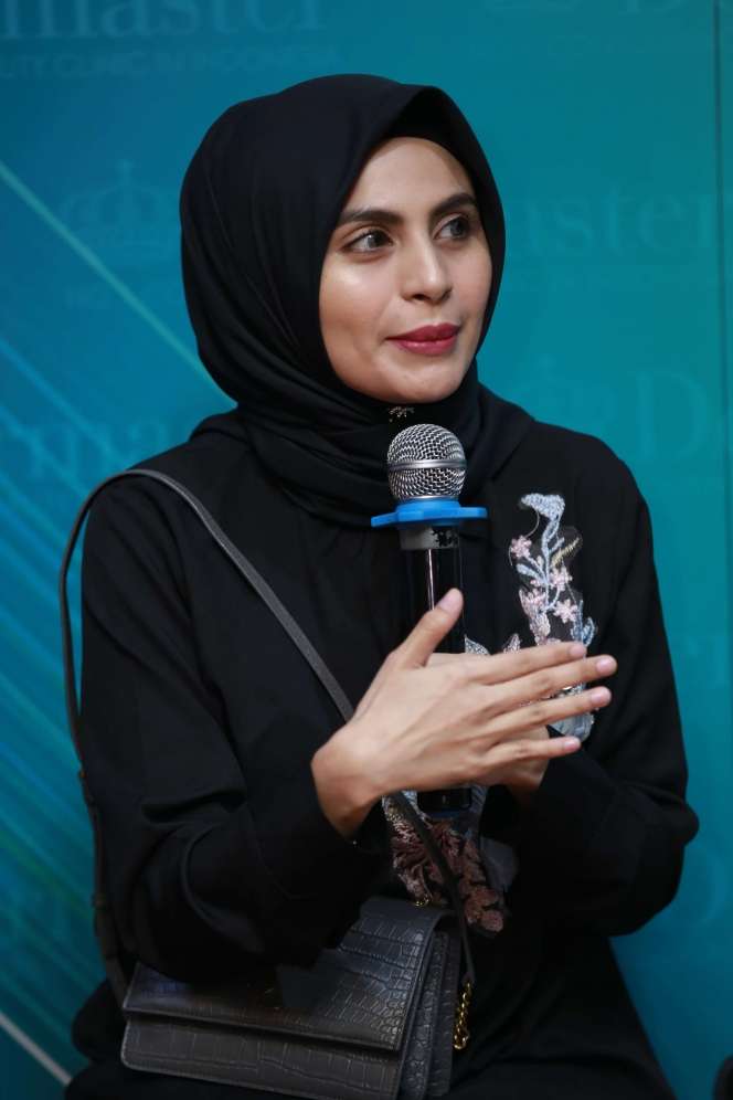 Asha Shara Mulai Geluti Bisnis Hijab