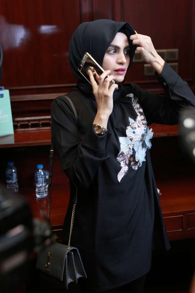 Asha Shara Mulai Geluti Bisnis Hijab