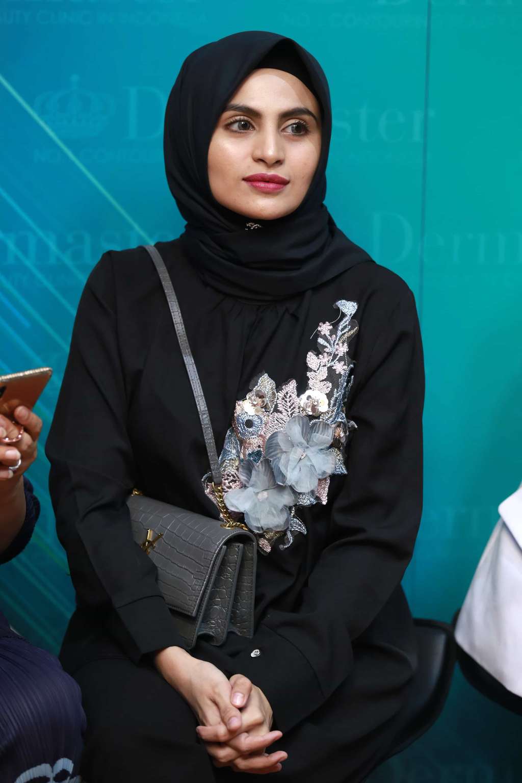 Asha Shara Mulai Geluti Bisnis Hijab