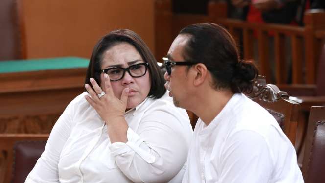 Reaksi Nunung dan Suami Divonis 1,5 Tahun Rehabilitasi