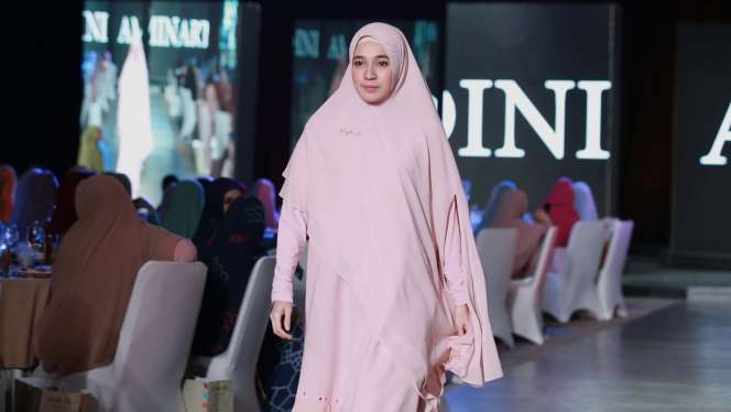 Gaya 8 Artis Berhijab Syar’i Si.Se.Sa, Cantiknya Bikin Teduh
