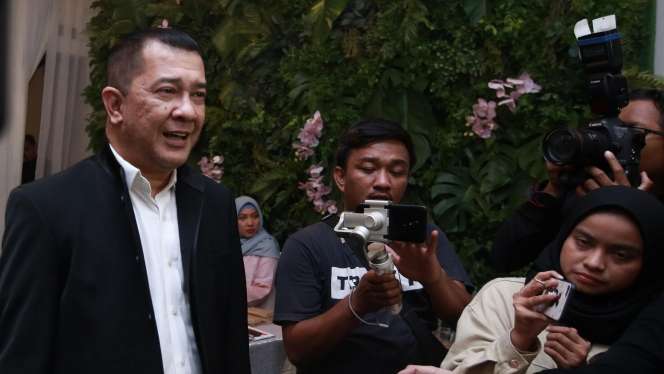 Pesan di Balik Momen Akad Nikah Cut Tari-Richard Kevin