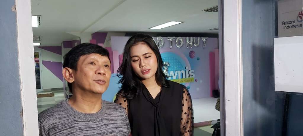 Beda Usia 32 Tahun, Ini Sosok Calon Istri Ginanjar