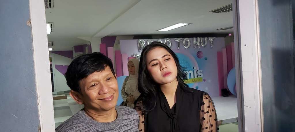 Beda Usia 32 Tahun, Ini Sosok Calon Istri Ginanjar