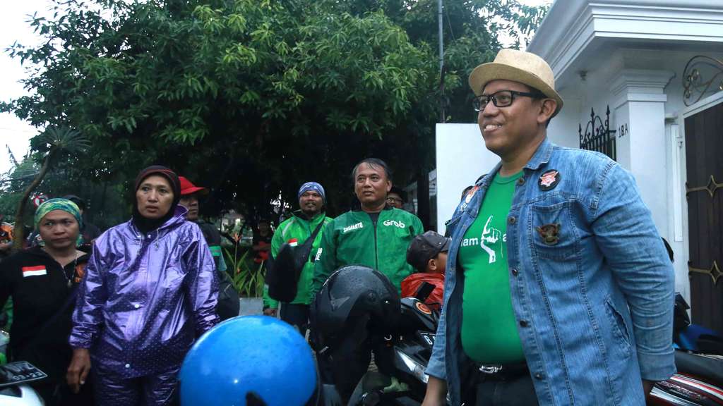 Rumah Didemo Puluhan Supir Ojol, Ini Tanggapan Iis Dahlia