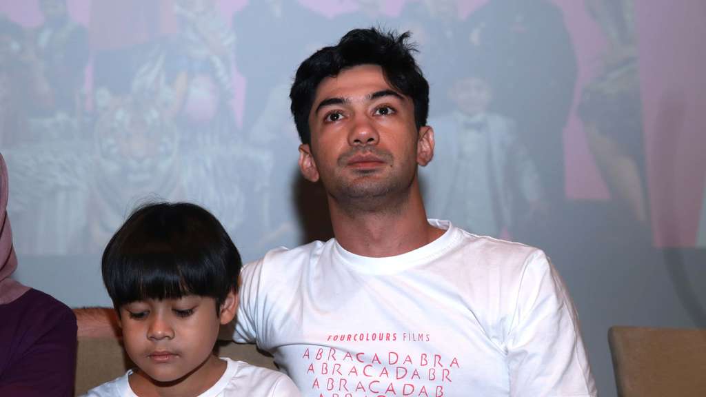 Gara-gara Karakter Pesulap, Reza Rahadian Bisa Kuasai Trik Ini