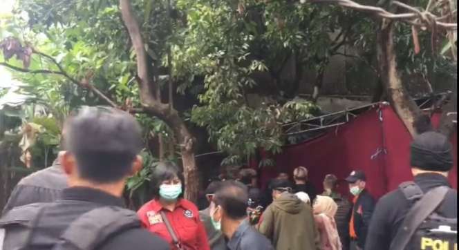 Makam Lina Mantan Istri Sule Dibongkar Polisi