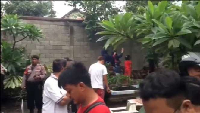 Makam Lina Mantan Istri Sule Dibongkar Polisi
