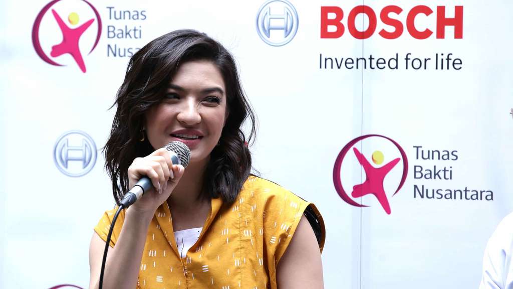 Menangis di Instagram, Raline Shah: Kan Aku Orangnya Aneh