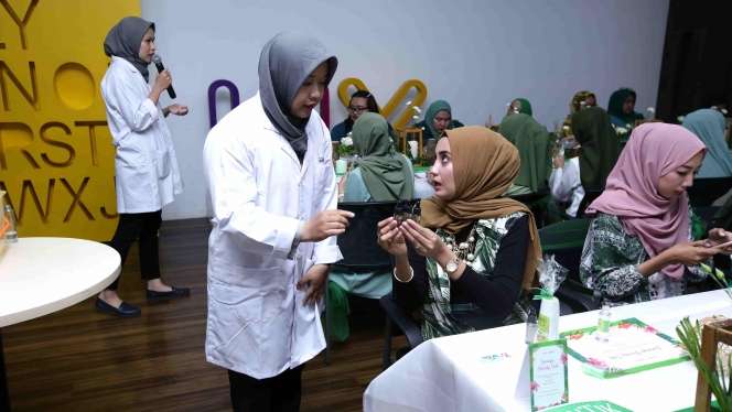 Serunya Belajar Makeup dan Hijab Mist Bareng Sariayu X Dream