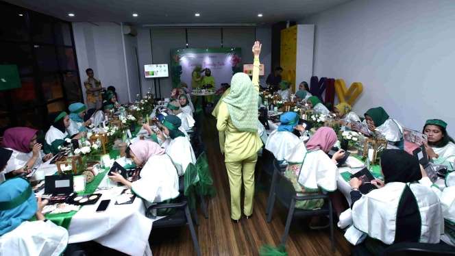 Serunya Belajar Makeup dan Hijab Mist Bareng Sariayu X Dream
