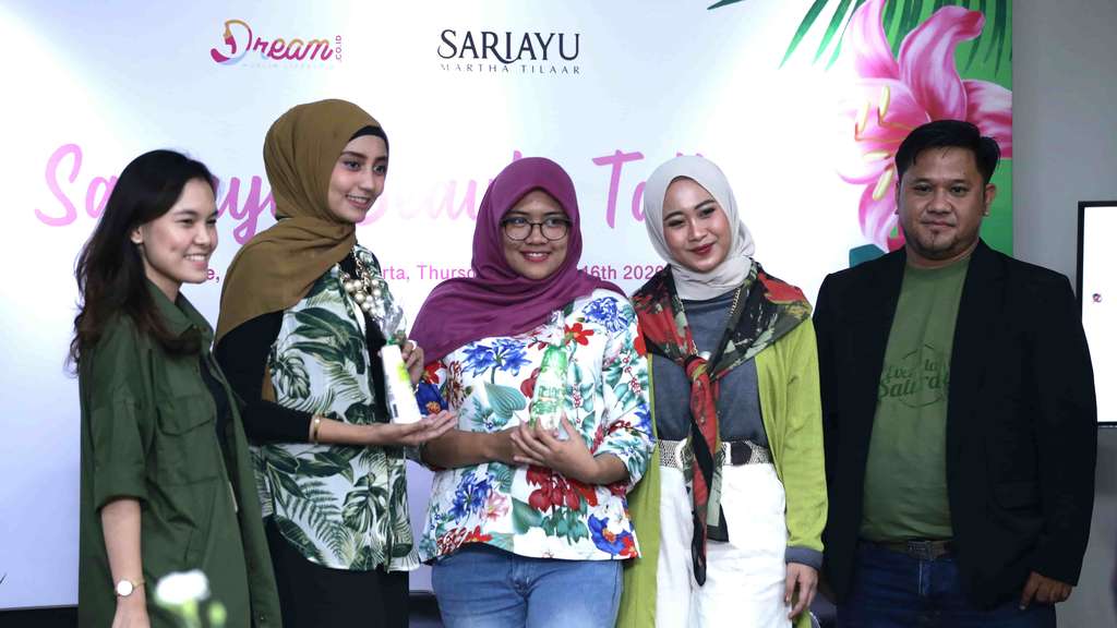 Serunya Belajar Makeup dan Hijab Mist Bareng Sariayu X Dream