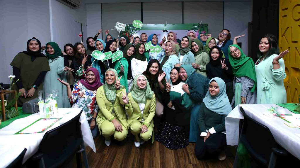 Serunya Belajar Makeup dan Hijab Mist Bareng Sariayu X Dream