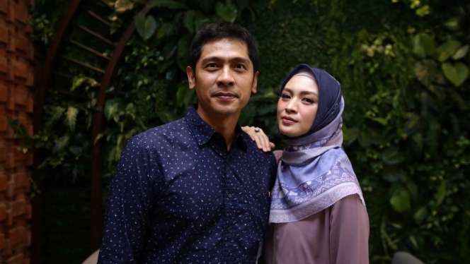 Hijab Etnik Lampung Besutan Donita