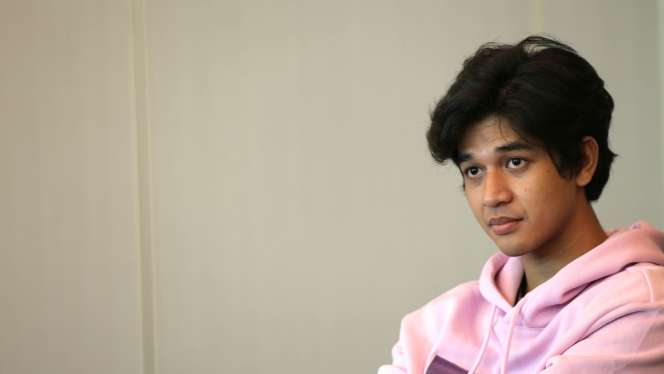 Pengakuan Iqbaal Ramadhan Sering Tidur di Atas Meja Kelas