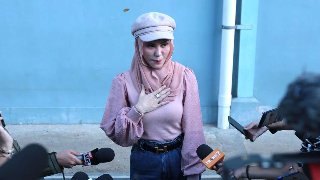 Kata Angel Lelga Soal Vicky Prasetyo Tak Kunjung di Penjara