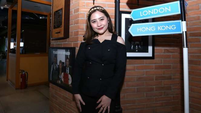 Cerita Proyek Kolaborasi Jarak Jauh ala Prilly Latuconsina