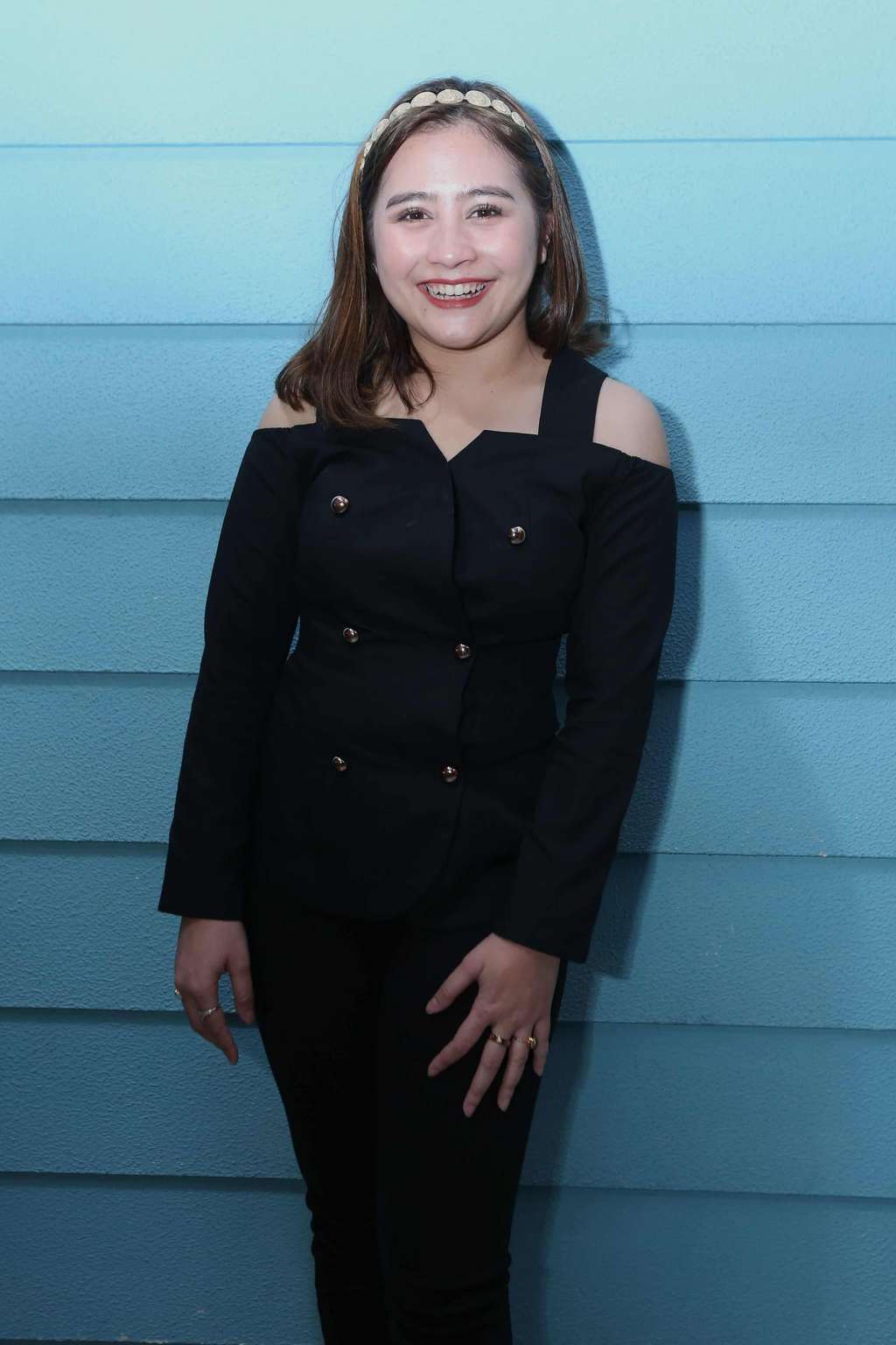 Cerita Proyek Kolaborasi Jarak Jauh ala Prilly Latuconsina
