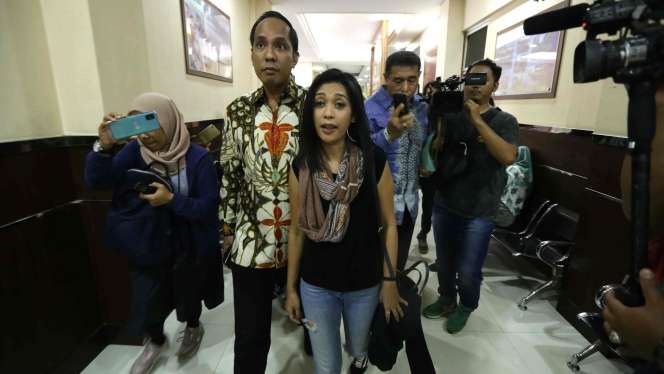 Belum Ikhlas, Karen Minta Suami Jujur Soal Kematian Zefania