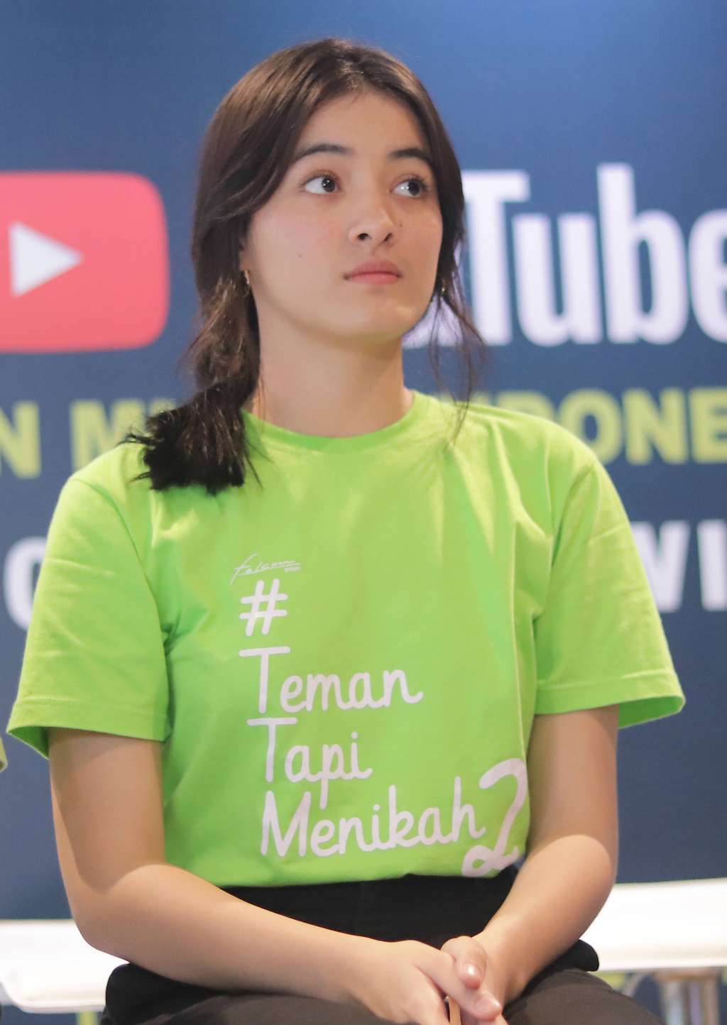 Respon Mawar de Jongh Dibandingkan dengan Vanesha Prescilla